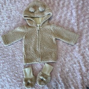 Baby Tahari Teddy Coat and Slippers